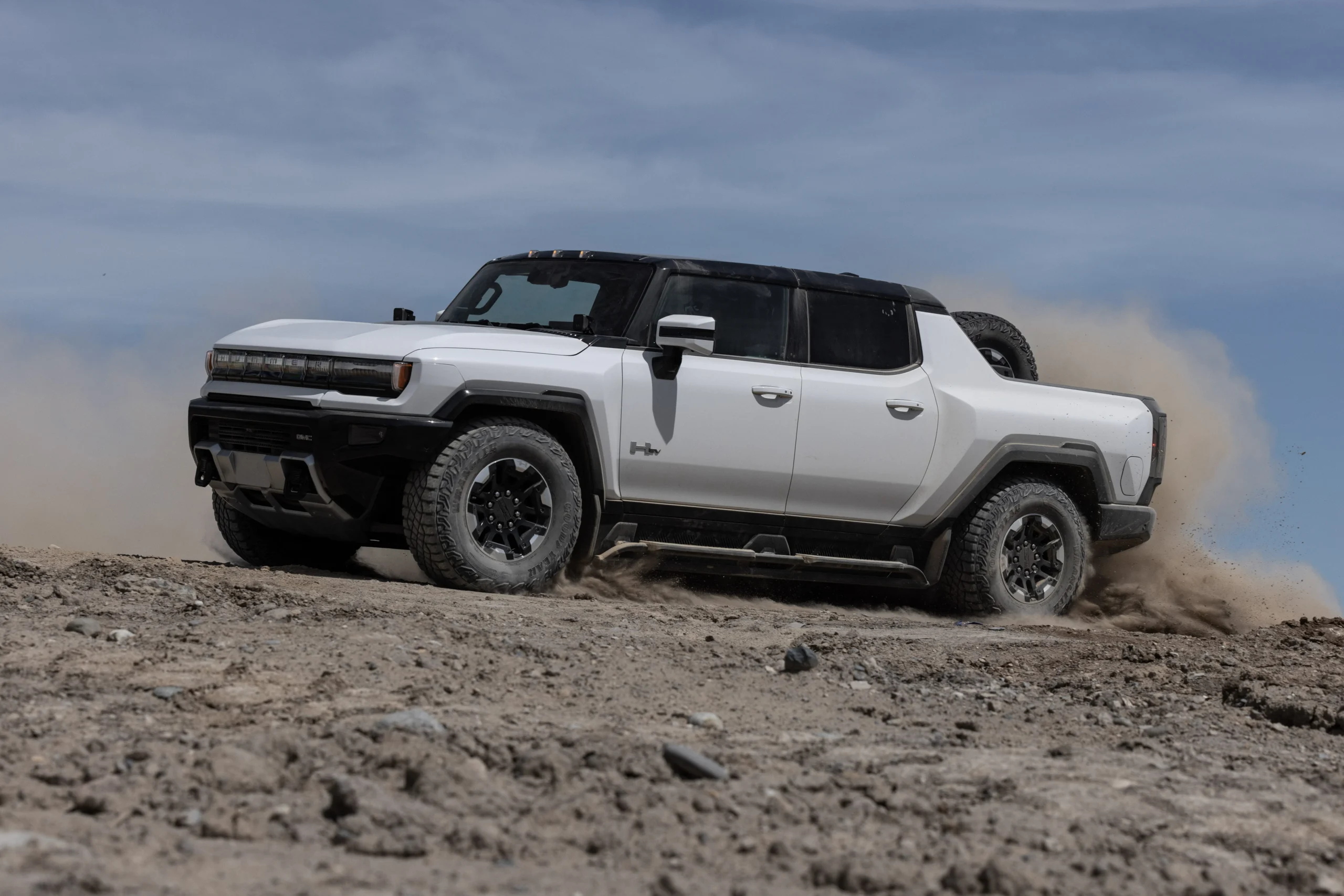 Featured Imafge Of Hummer EV SUV 2025