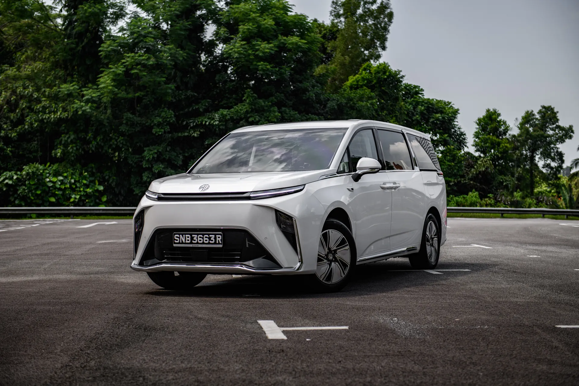 Featured Image Of MG M9 EV